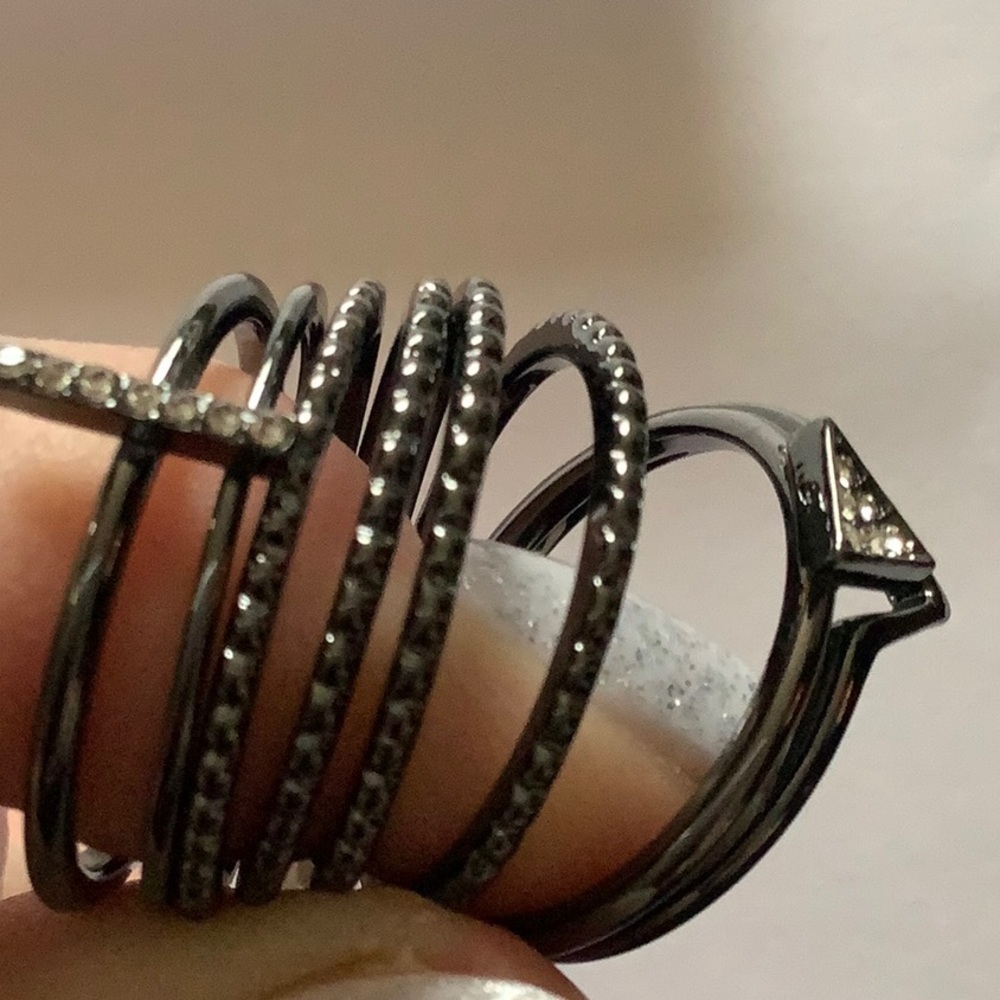 Torrid Size 9, Triangle Hematite Stack of 8rings